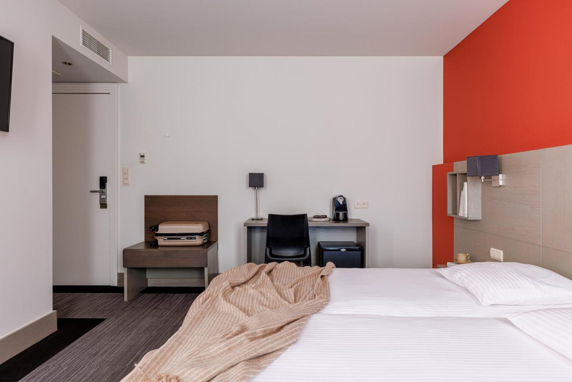 Hotel Pantheon Palace By Wp Hotels 블랑켄베르크 외부 사진